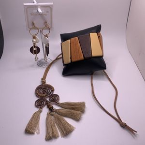 Tassel necklace set 